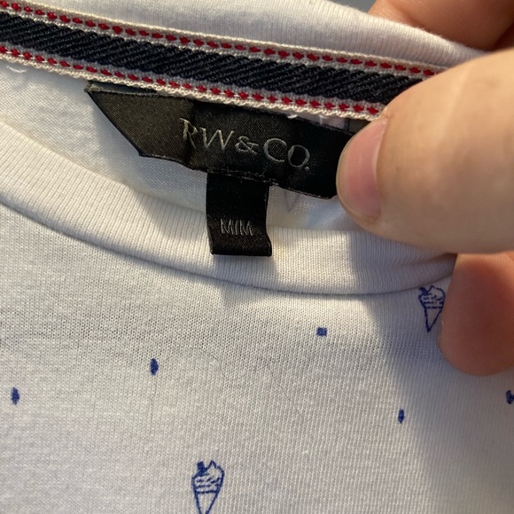 2 Rw&Co t-shirts! Good condition - Picture 4 of 4